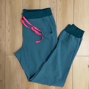 FIGS ZAMORA MEDIUM TALL